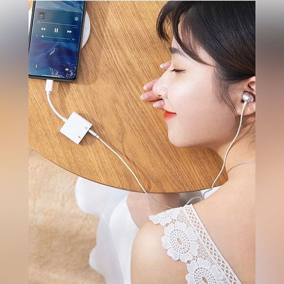 2- Pack 2 in 1 Dual Adapter, 3.5mm Headphone & Charger Splitter For iPhone User - Picture 7 of 7